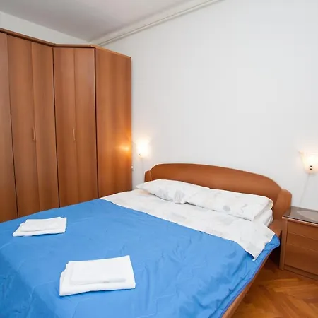 Апартаменты With Parking Space Baska, Krk - 19434 Башка