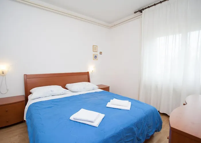 Apartament With Parking Space Baska, Krk - 19434 Baška